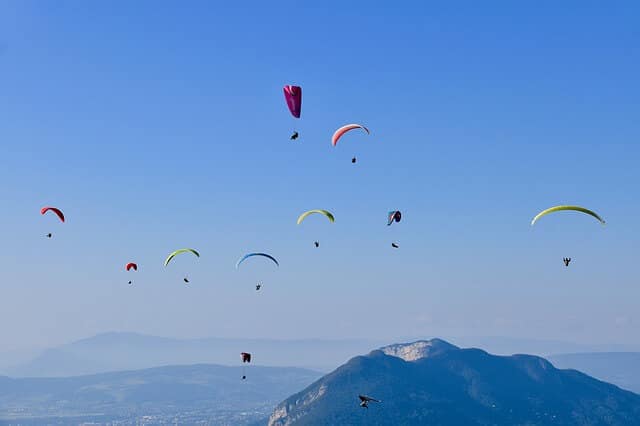 paragliders g209858c1a 640 1